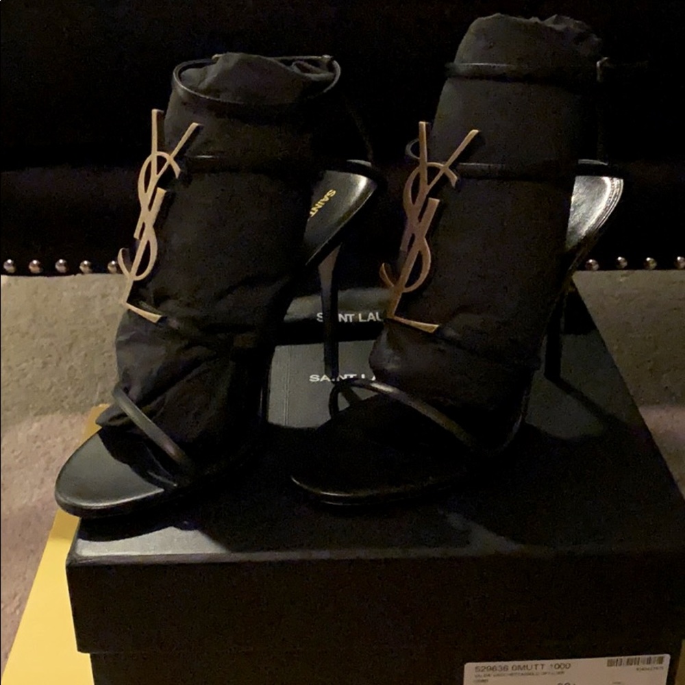 Brand new never worn Ysl high sandals